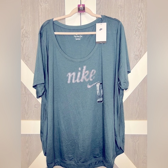 113. NWT Nike Plus Size Essential Tunic Logo T-Shirt, Deep Jungle 3X - Picture 2 of 8